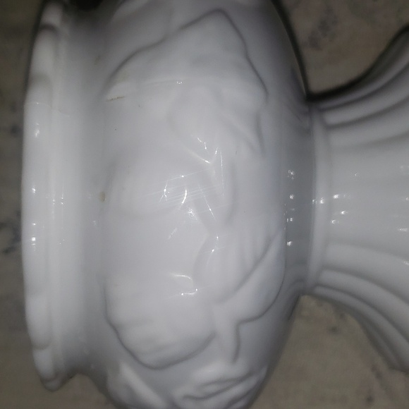 Vintage Floral Vine Pedestal Planter/White Milk Glass Vase - Picture 6 of 6
